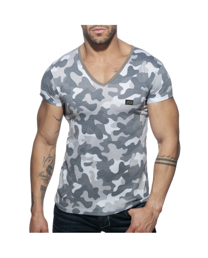 Addicted Verwaschenes T-Shirt im Tarnmuster AD800