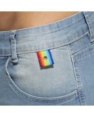 Addicted Kurze Jeans mit Regenbogenband AD991